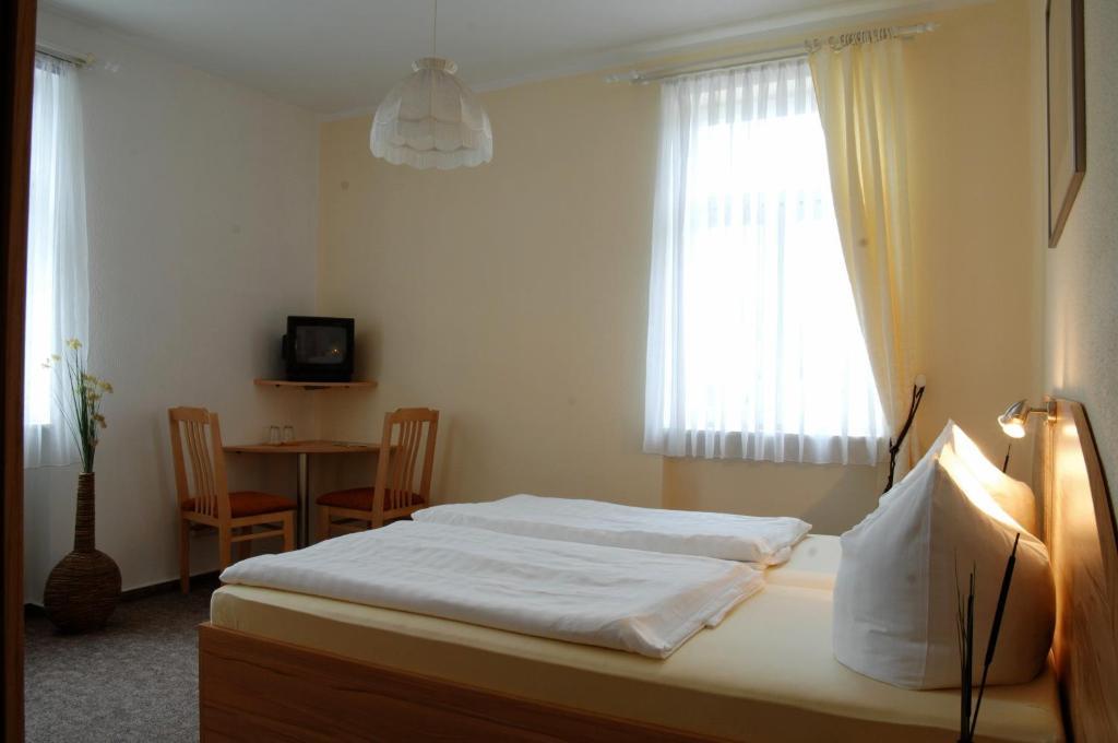 Pension Am Kluenderberg Binz Luaran gambar